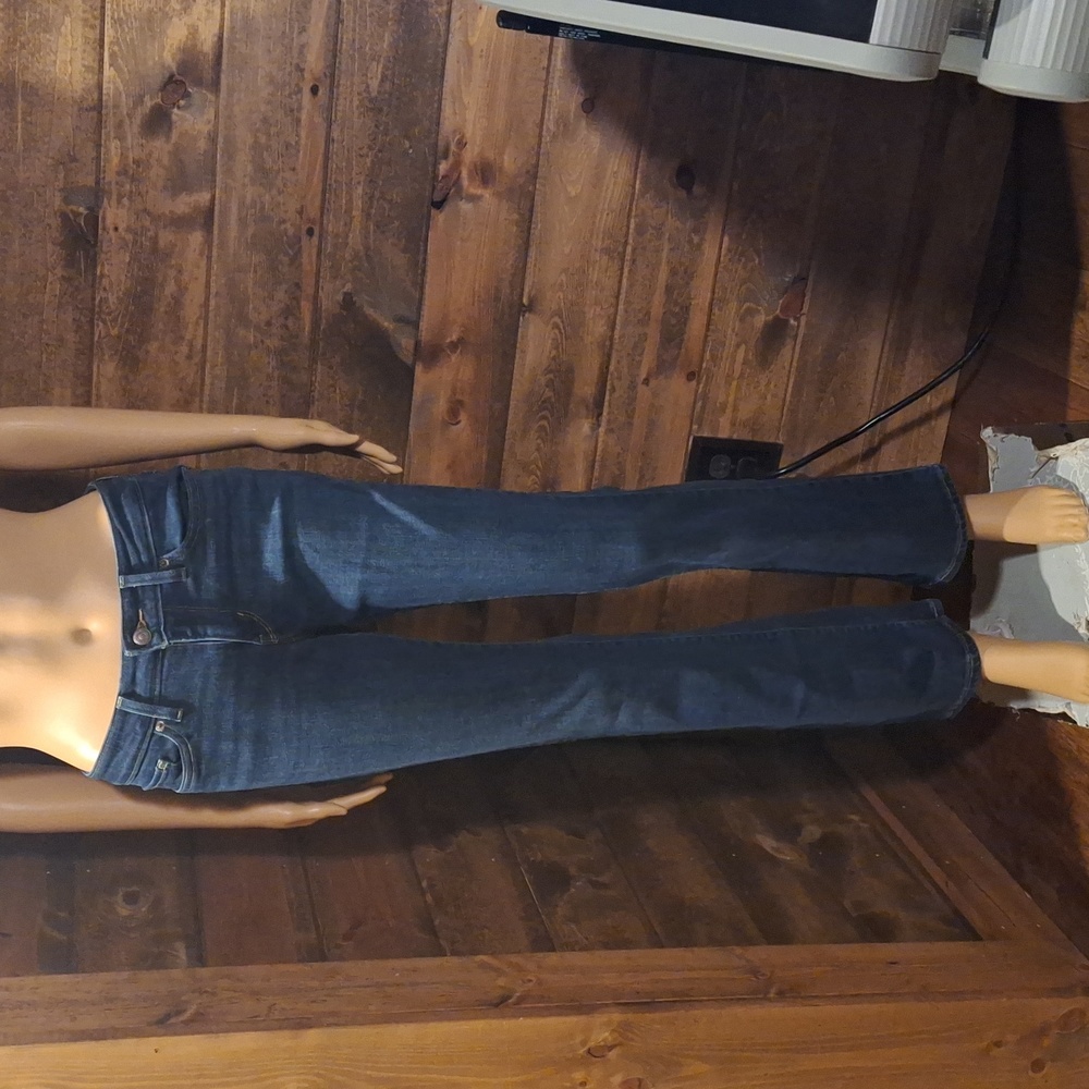 Levi jeans